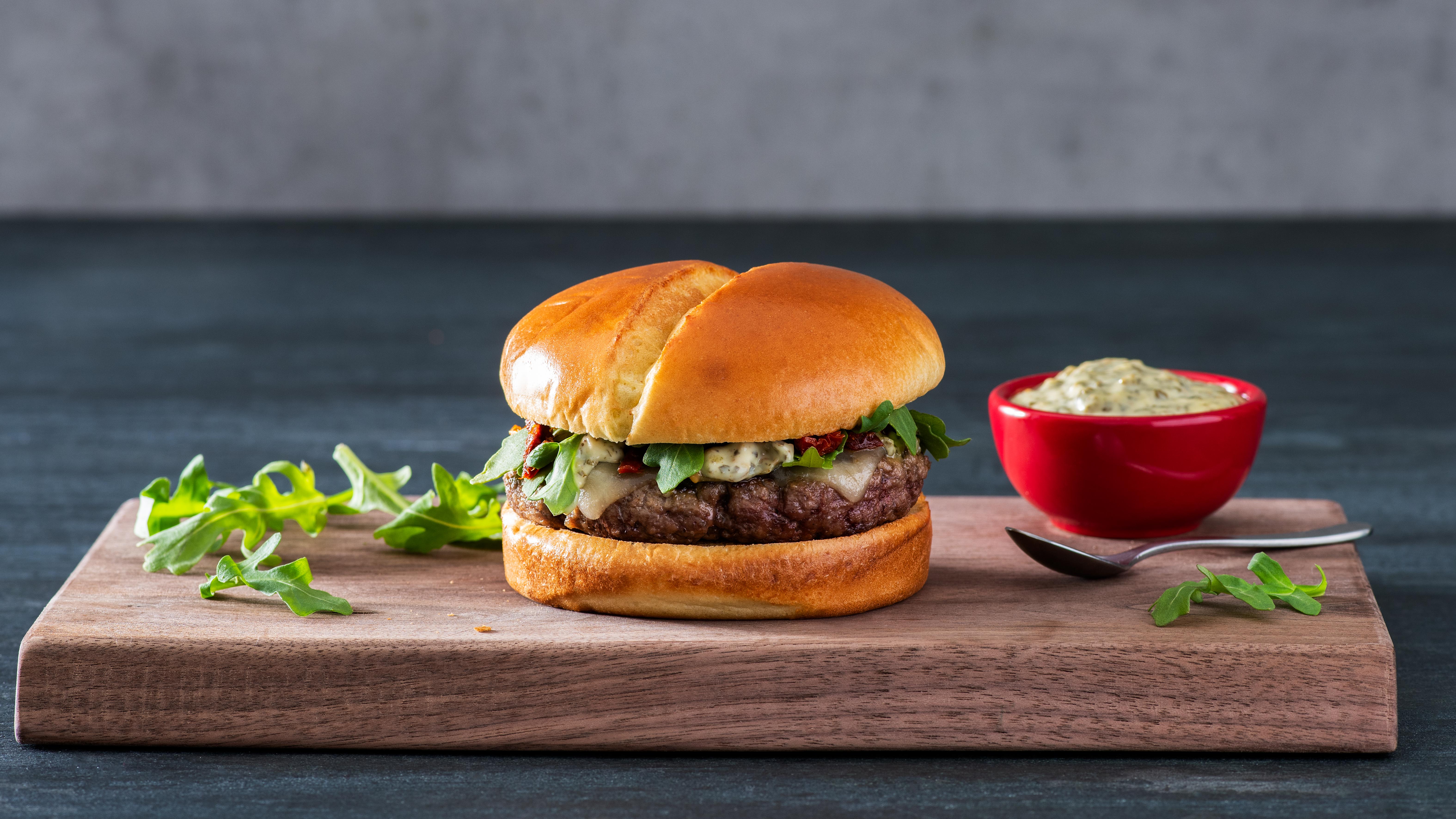 Zesty Italian Pesto Cheeseburgers Dempster's